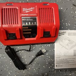Milwaukee Dual Battery Rapid Charger