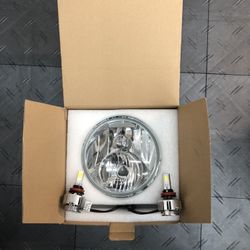 2015 Harley Touring FLHXS OEM Headlight And LED Bulbs