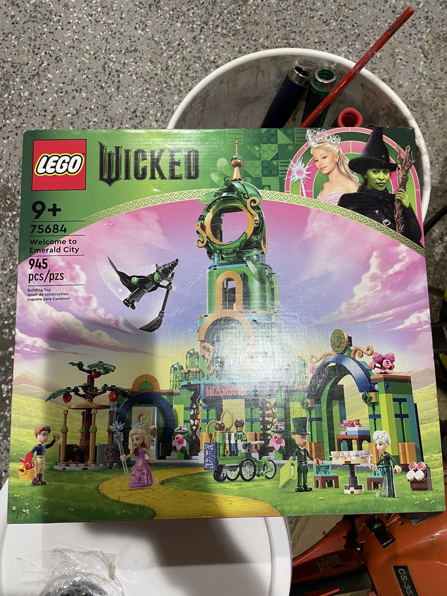 Lego Wicked Welcome To Emerald City Tower