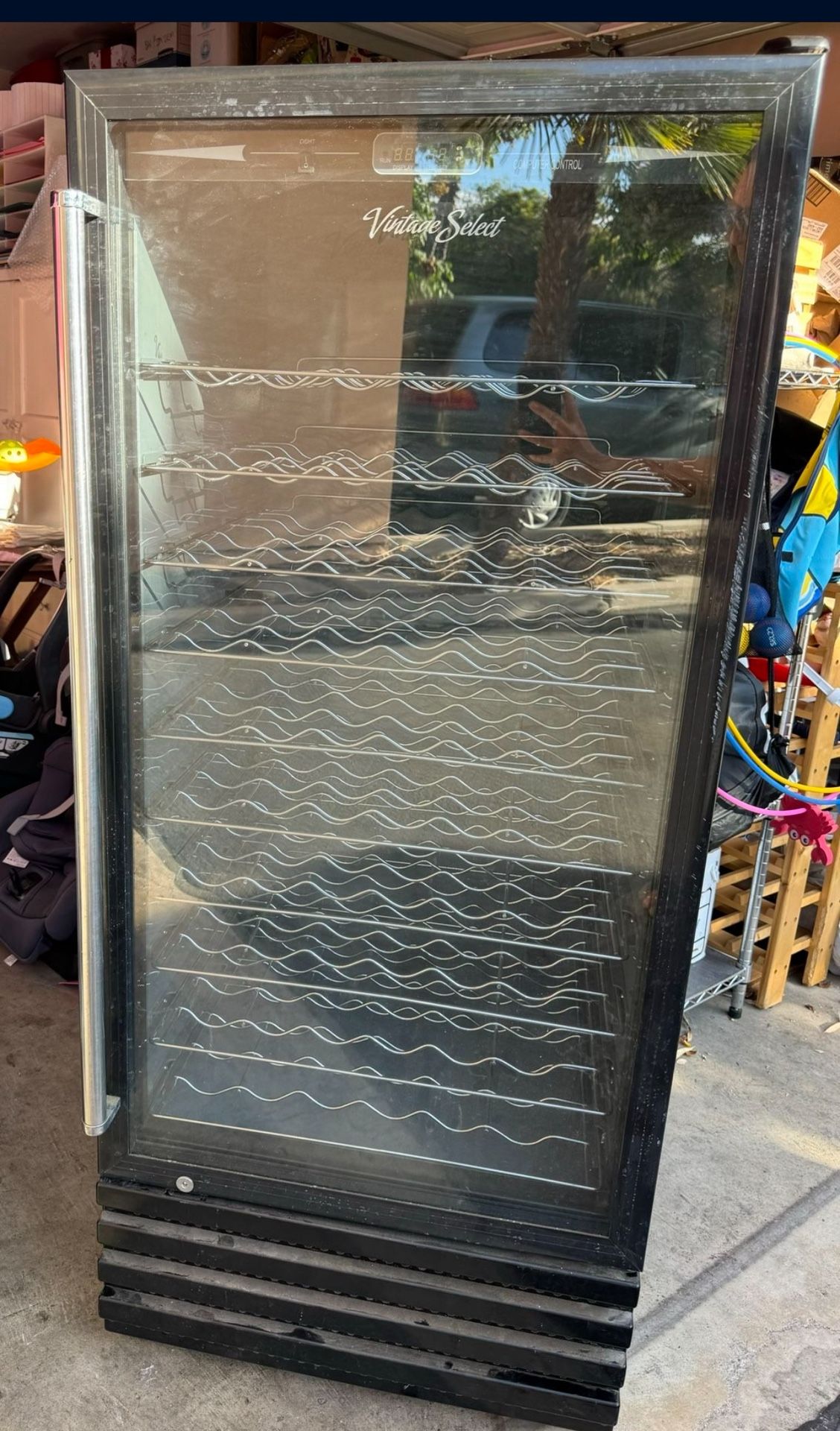 Wine Cooler 120 Bottle - Fan Works But Needs Refrigerant