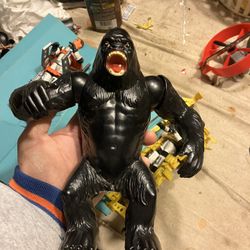 BIG JIM Jungle Adventure Working Gorilla 1970's mattel vintage I think I also have net somewhere 