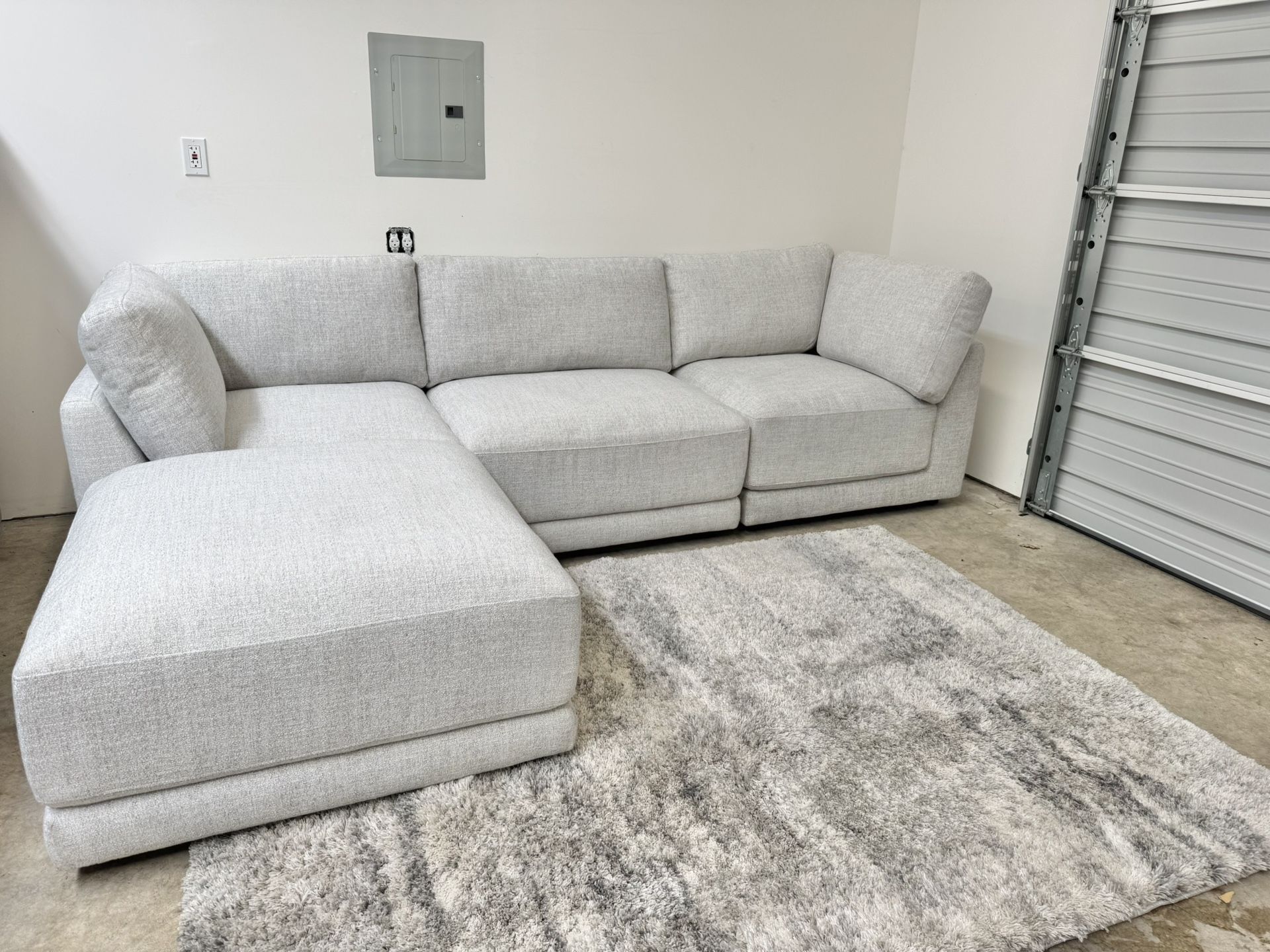Dayna 4-piece Fabric Modular Sectional