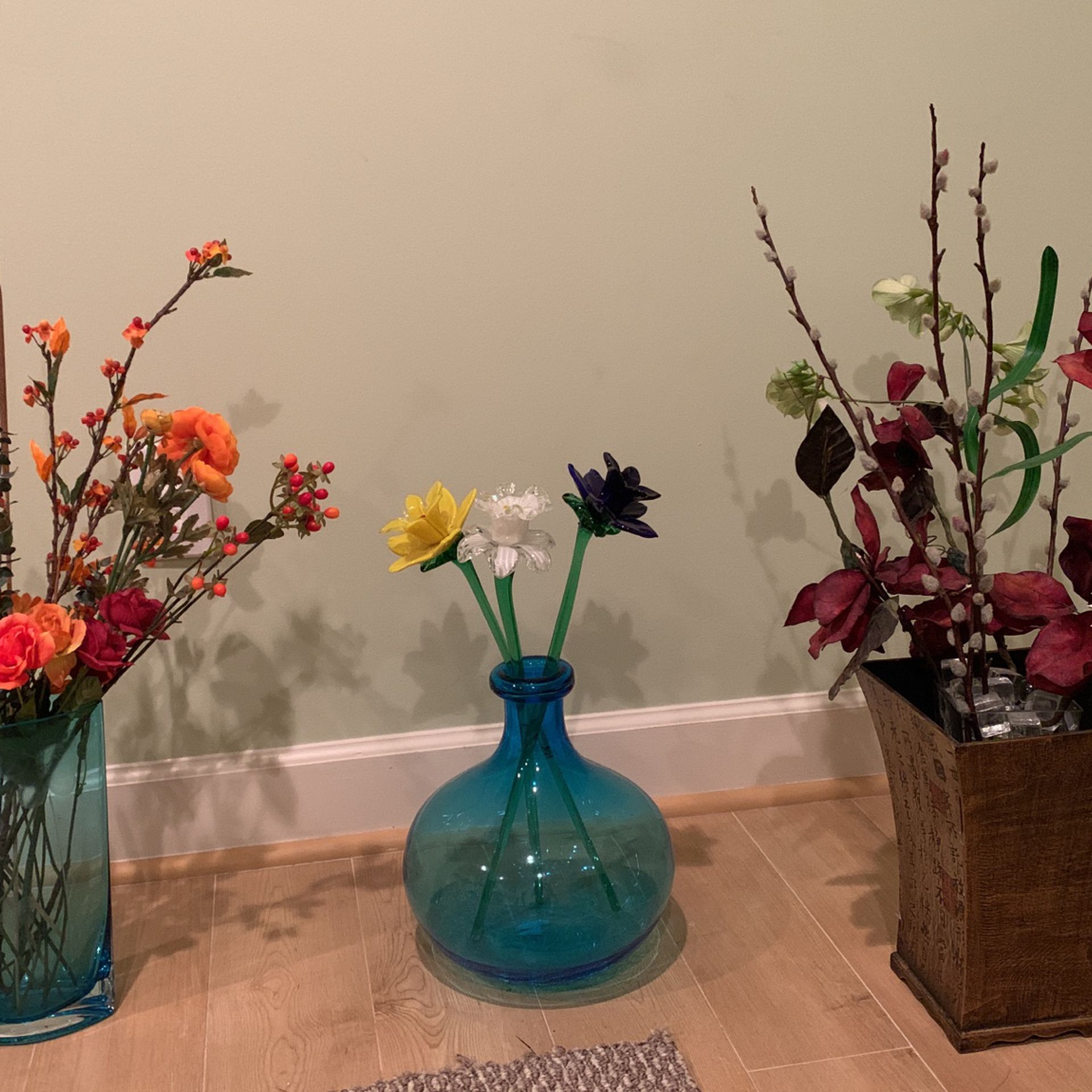 Vases With Silk Flowers