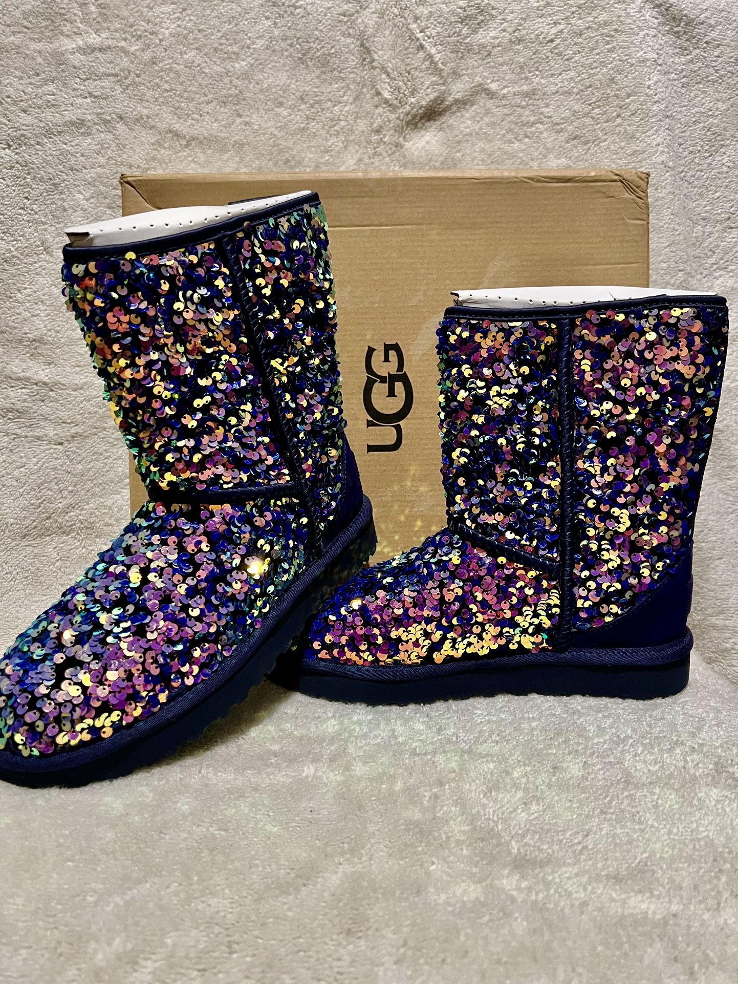 UGG Classic Short Stellar Sequin Boots Woman’s Size 7 Limited Edition / Discontinue