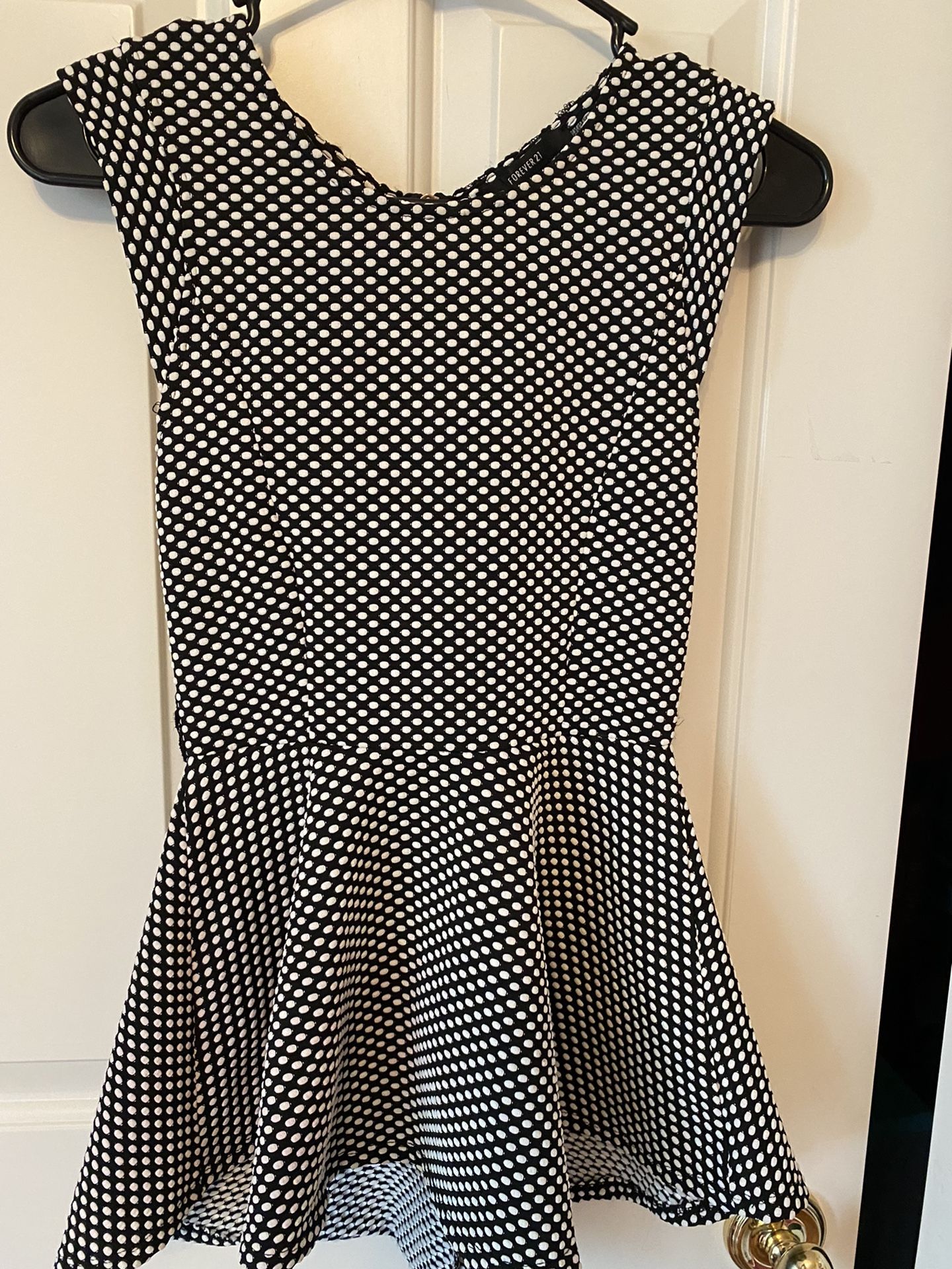 Forever 21 Polka Dot/Lace Peplum Top Size S