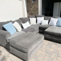 Beautiful double Chaise Sectional 
