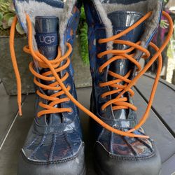 UGG Butte Girls Size 3