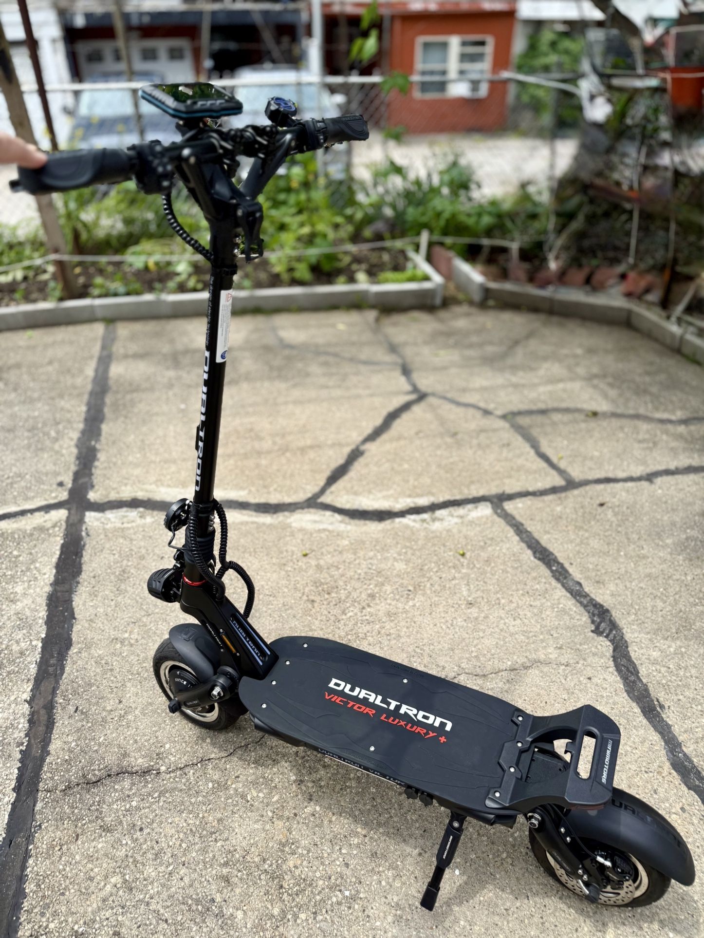 DUALTRON VICTOR LUXURY PLUS