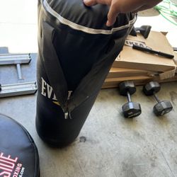 Everlast Heavy Bag 