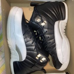 Jordan 12s Size 7y