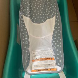 The First Years Newborn to Toddler Baby Bath Tub - Convertible 3-in-1 Baby Tub with Removable Sling - Ages 0 to 24 Months - Sure Comfort