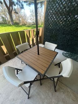 Outdoor patio table