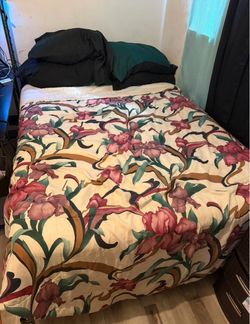 Full size mattress