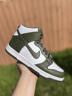 Nike Dunk Khaki Size 6.5 Gs