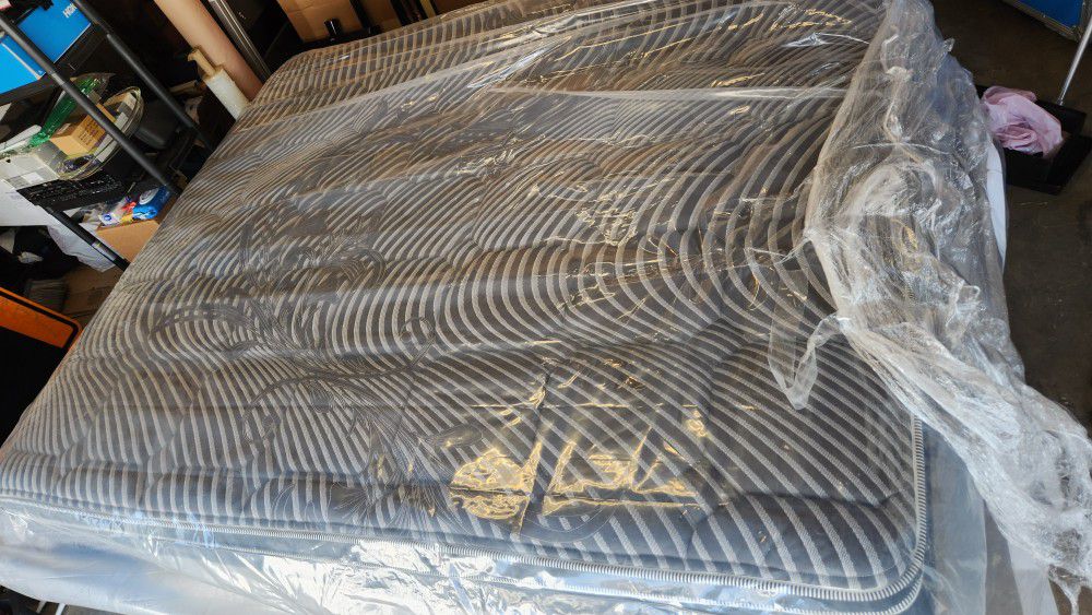 King Size Mattress With Box Springs 