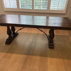 PotteryBarn Gorgeous Alfresco Brown Extendable Dining Room  100”L x 40”W x 31”H with the leaf 22” 78”L x 40”W x 31”H without the leaf 