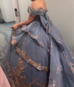 Dusty blue quinceañeras dress size 8 $1500