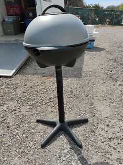 Standup electric grill
