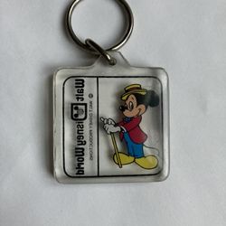 Vintage 1970’s Walt Disney World Key Chain ! 