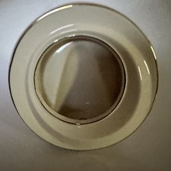 Lenox Cream China & Gold Memorable Round