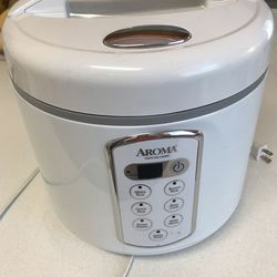 Aroma Digital Rice Cooker -10 CUP for Sale in Tucson, AZ - OfferUp