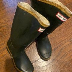 Barely Worn Size 4m/5f Hunter Gardener Boots 