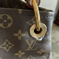 Lou Vuitton Bag