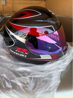 Motorcycle helmet