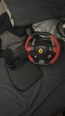 Thrustmaster Ferrari 458 Racing Wheel with Pedals