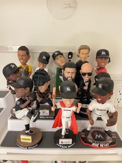 Miami Marlins baseball lot of 13 vintage bobbleheads Game of Thrones Pitbull