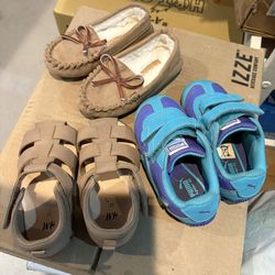 Toddler’s Shoe Size 6