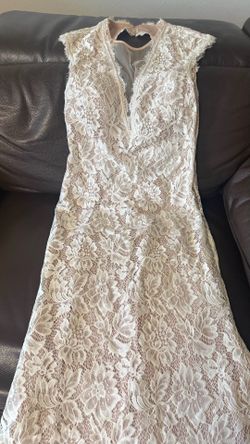 vestido de encaje color perla