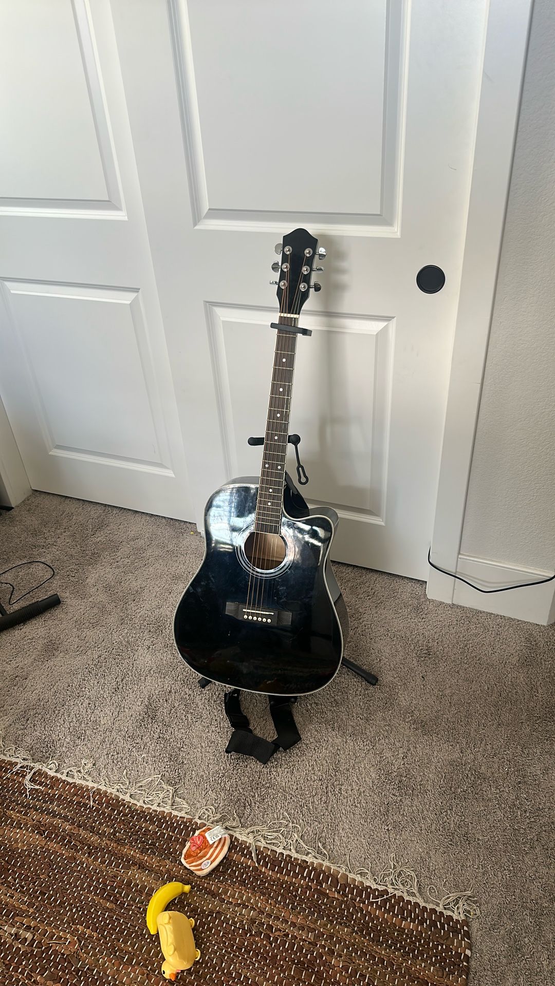 Acoustic Guitar With Stand And Case