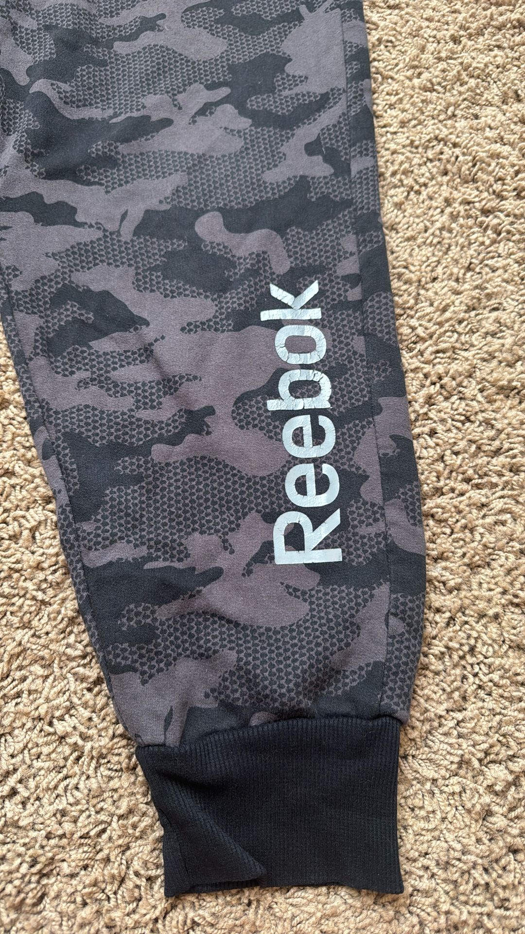 Reebok Men’s XL jogger pants/sleepwear