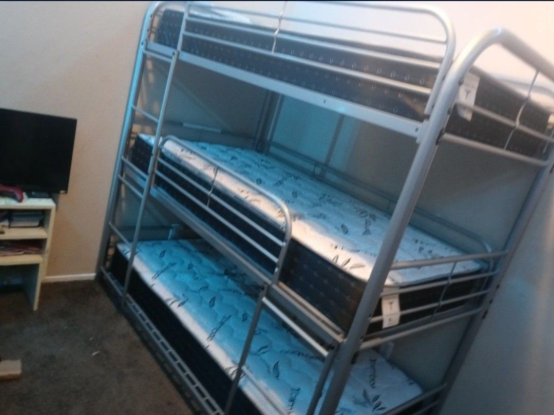 Triple Twin BunkBed (w/mattress:$905)