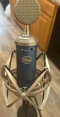 Blue Bluebird SL Large-Diaphragm Condenser Studio Microphone & Shock mount