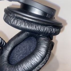 Sony dynamic stereo headohones mdr 7506