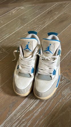 Air Jordan 4 Retro “Military Blue” (2012)