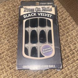 Black Velvet Press On Nails 