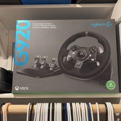 XBOX G920 Steering Wheel & Pedals 