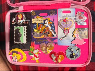 Disney pins