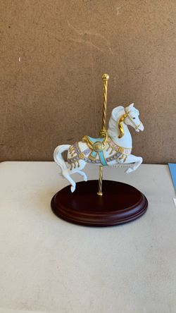Carousel horse