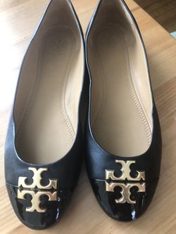 Tory Burch flats,size 9
