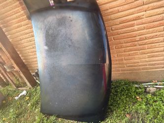 2001 Chevy Tahoe hood