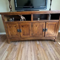 Wooden Tv Unit 
