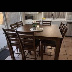 Dark Oak Wood Table 