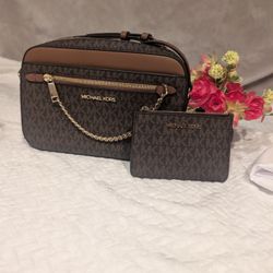 New Michael Kors Purse and Wallet Set