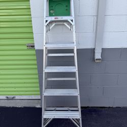 SoldGorilla Ladders 6-Foot Aluminum Step Ladder with Tool Tray