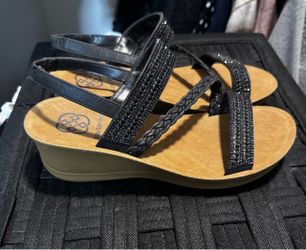 Black sandals