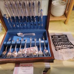 1847 Rogers Bros "First Love" Silverplate 52 Piece Service For 8